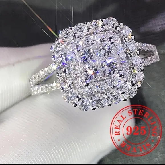 Sterling silver diamond ring - Picture 5 of 10